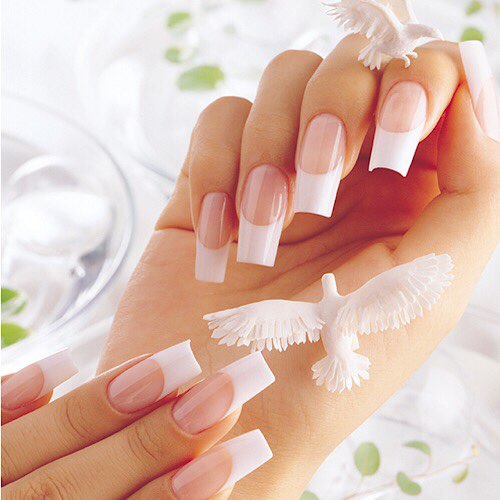 nails